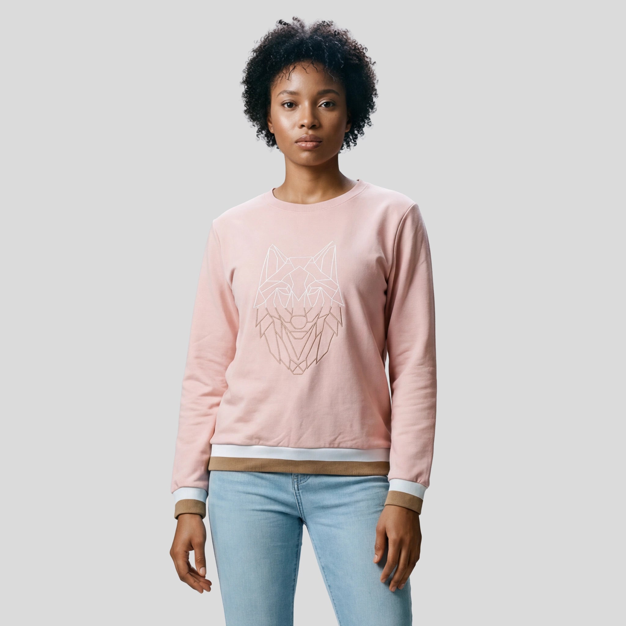 GEO WOLF Logo Sweater - Women